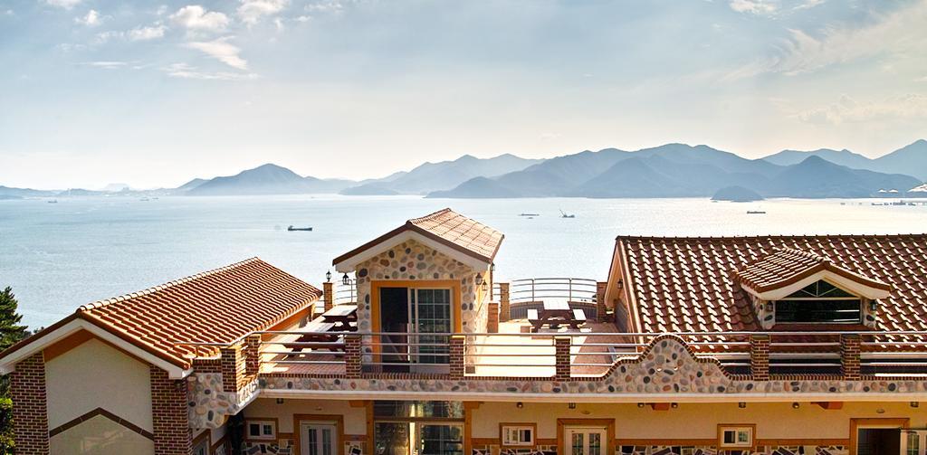 Gung Pension Namhae Exterior foto